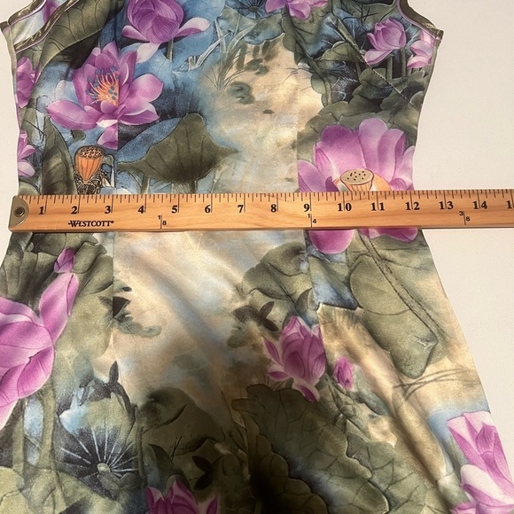 EUC Traditional Chinese Dress Mini Green with Embroidered Purple Flowers Small - Picture 8 of 9